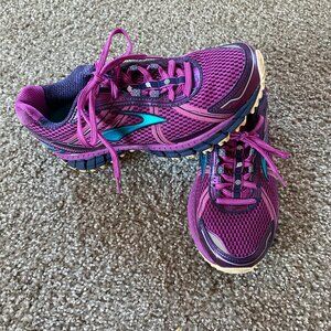 Brooks Purple Adrenaline ASR Women's Running Shoes Size 8